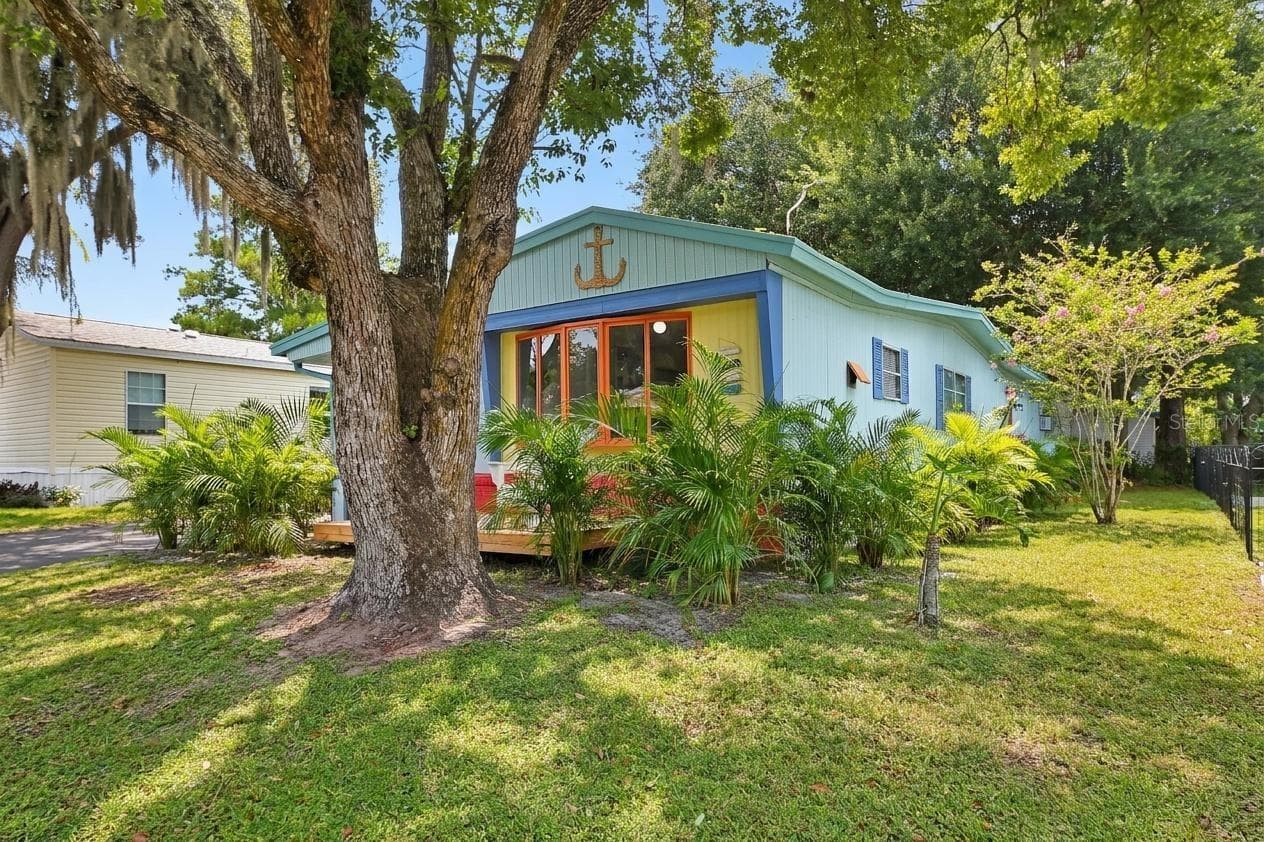 Mobile Home at 109 CYPRESS DR, DEBARY, photo 42 of 50