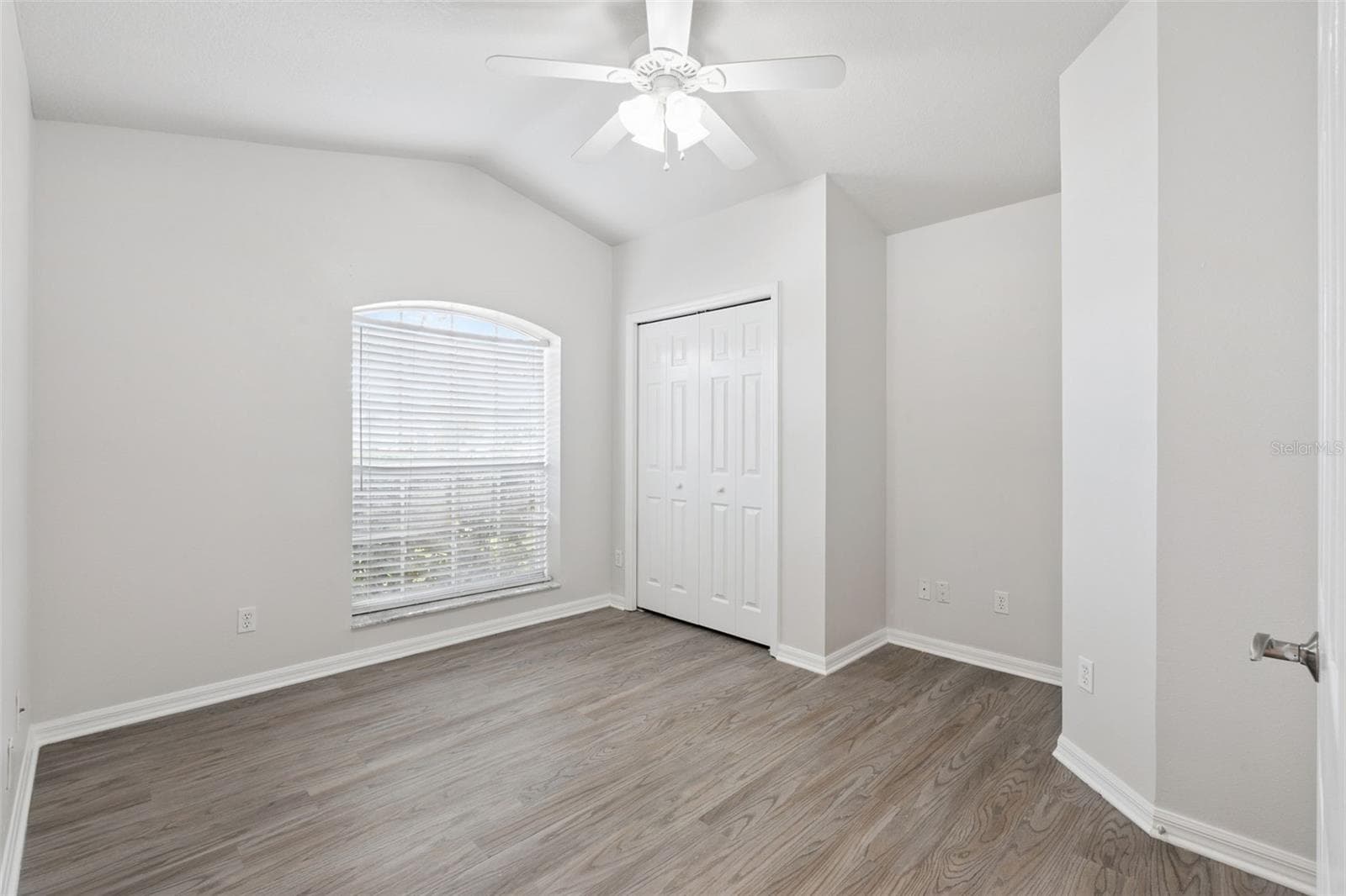 Single Family Residence at 5483 GLEN OAK PL, SANFORD, photo 16 of 29
