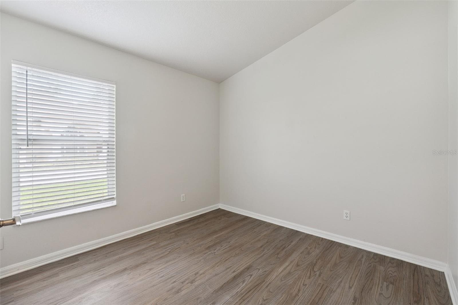 Single Family Residence at 5483 GLEN OAK PL, SANFORD, photo 18 of 29