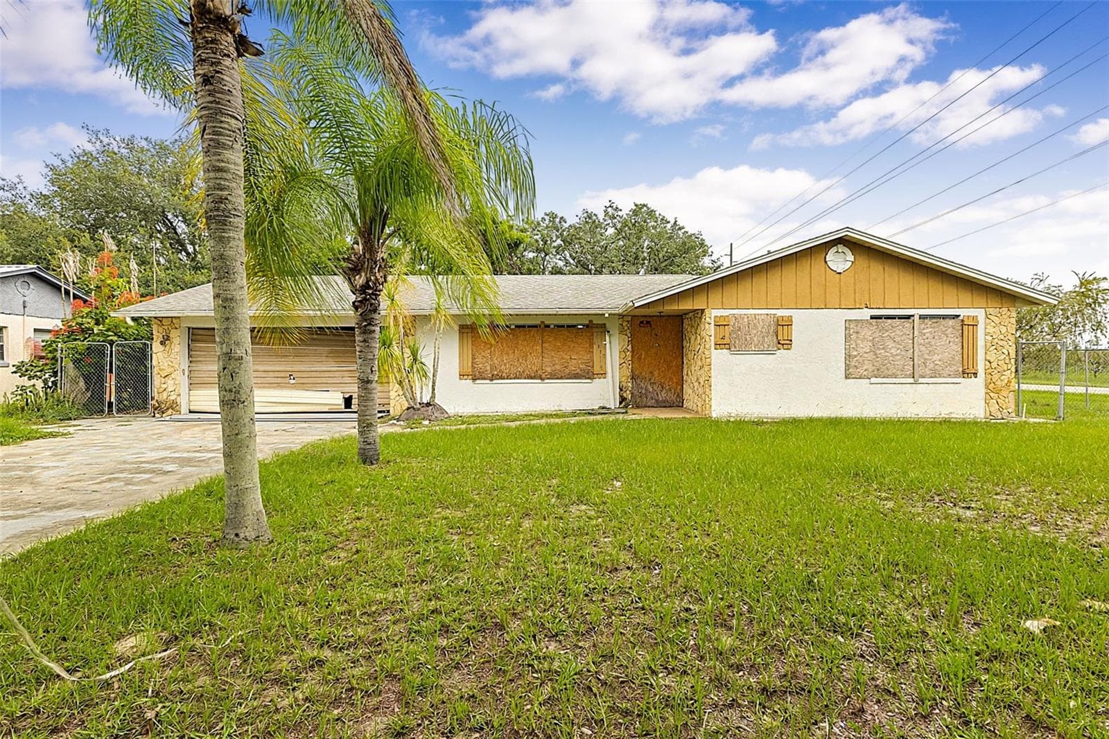 4830 COCO PALM DR