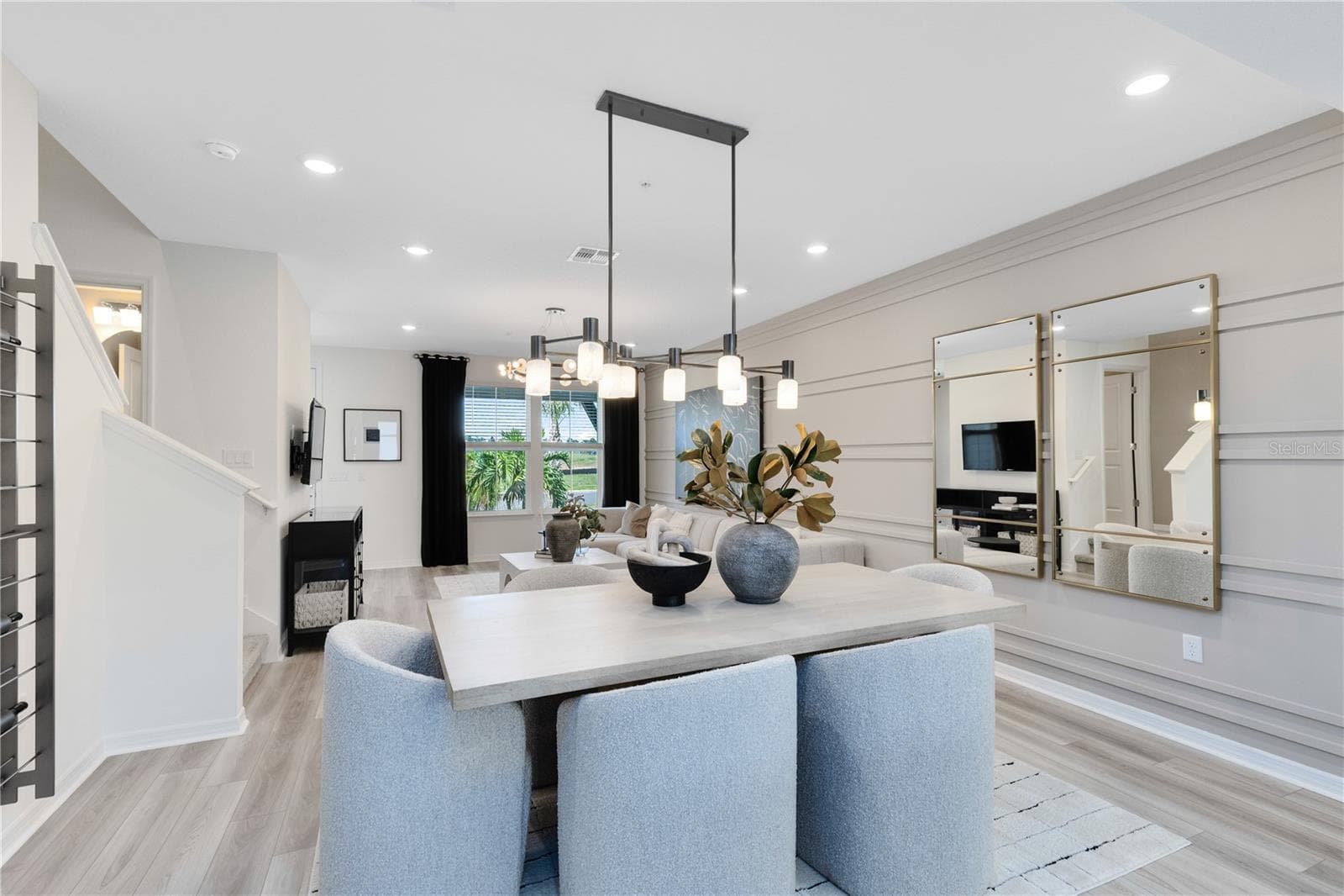 Model Home Design Only. Pictures and furnishings are for illustrative purposes only. Elevations, colors and options may vary. Furniture is for model home staging only. - 4580 ORCHARD VIEW ALLEY, CLERMONT