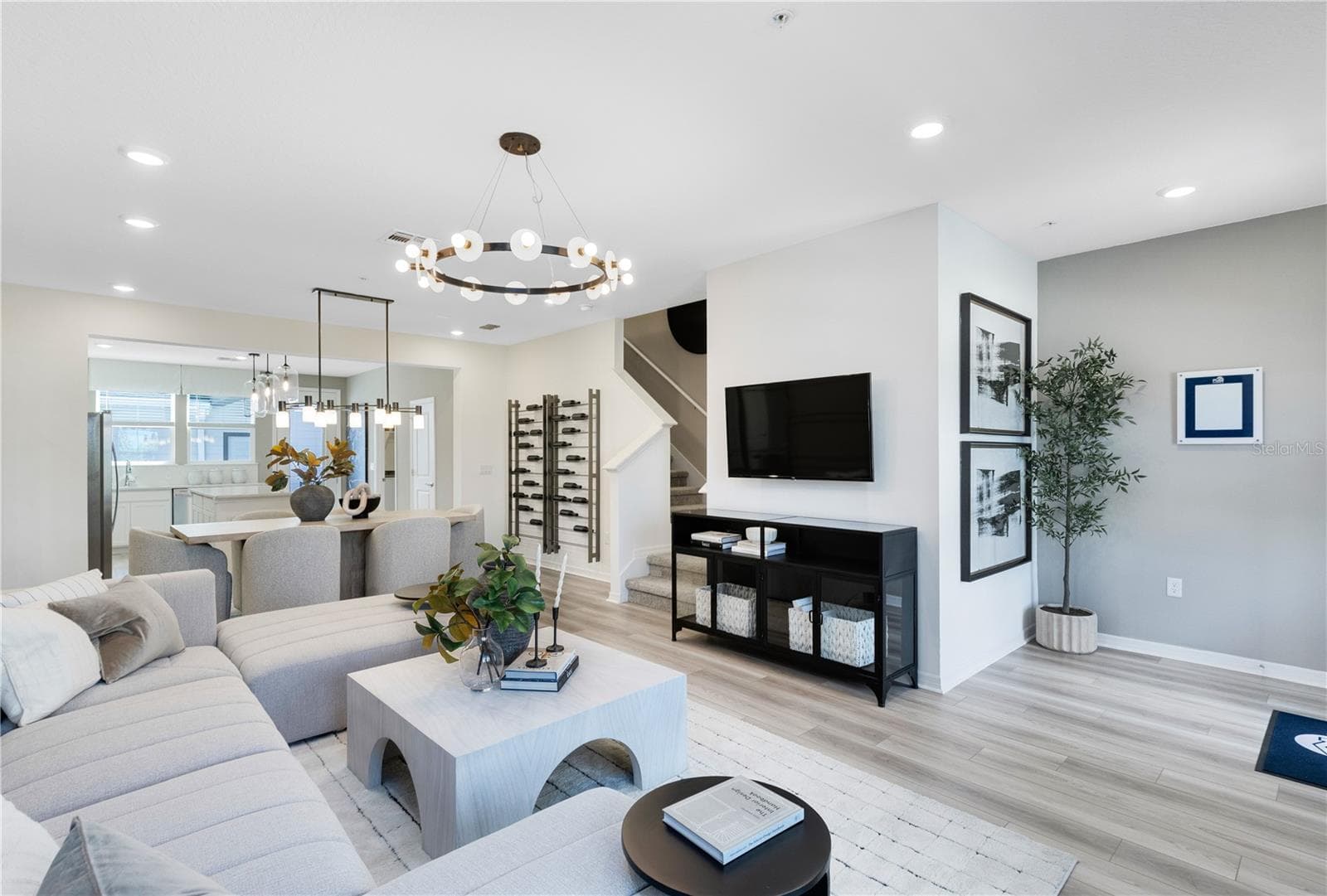 Model Home Design Only. Pictures and furnishings are for illustrative purposes only. Elevations, colors and options may vary. Furniture is for model home staging only. - 4580 ORCHARD VIEW ALLEY, CLERMONT