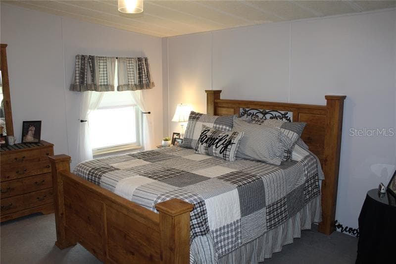 Manufactured Home at 6369 ELMWOOD AVE, LAKE WALES, photo 4 of 14