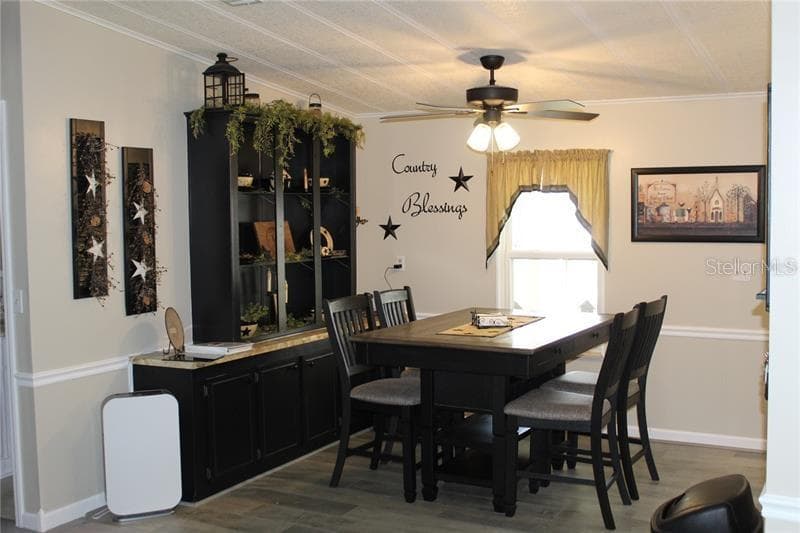 Manufactured Home at 6369 ELMWOOD AVE, LAKE WALES, photo 8 of 14