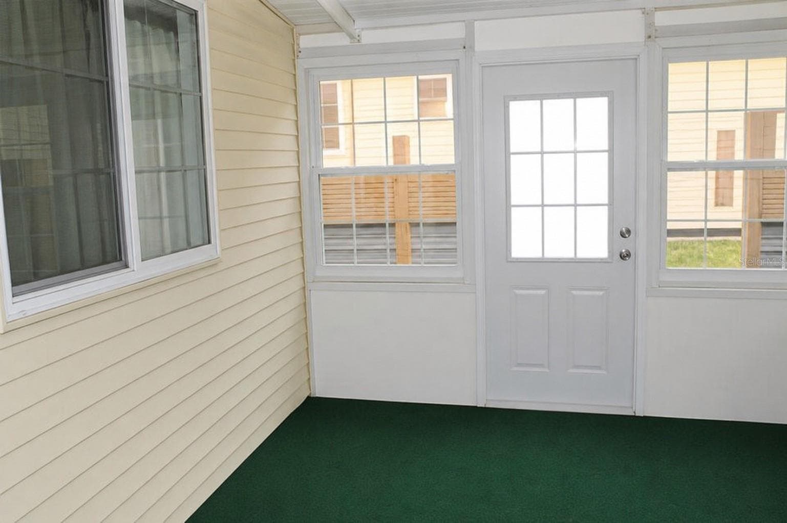 Manufactured Home at 6369 ELMWOOD AVE, LAKE WALES, photo 11 of 14
