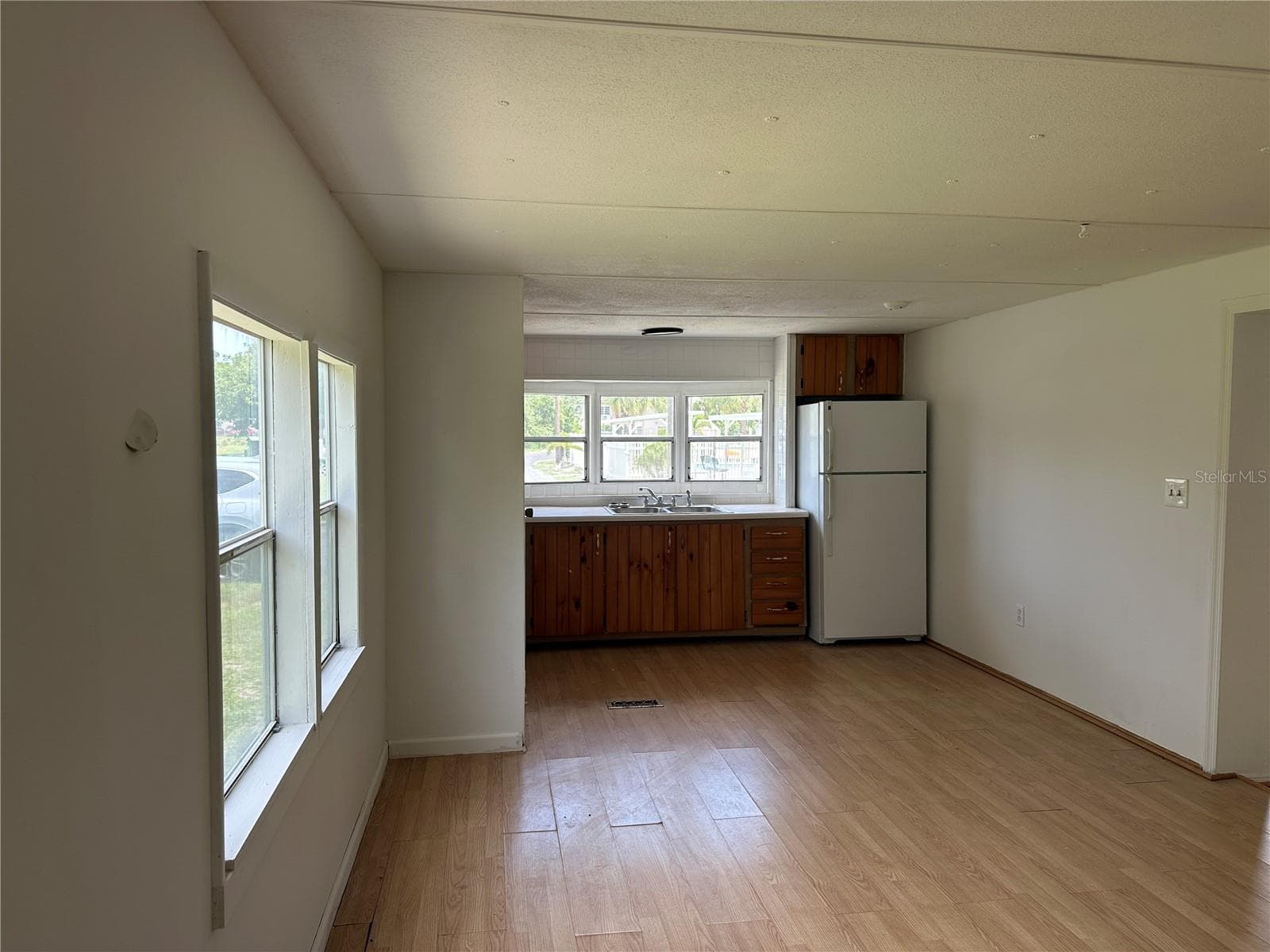 Manufactured Home at 4150 66TH ST N #1, ST PETERSBURG, photo 9 of 17