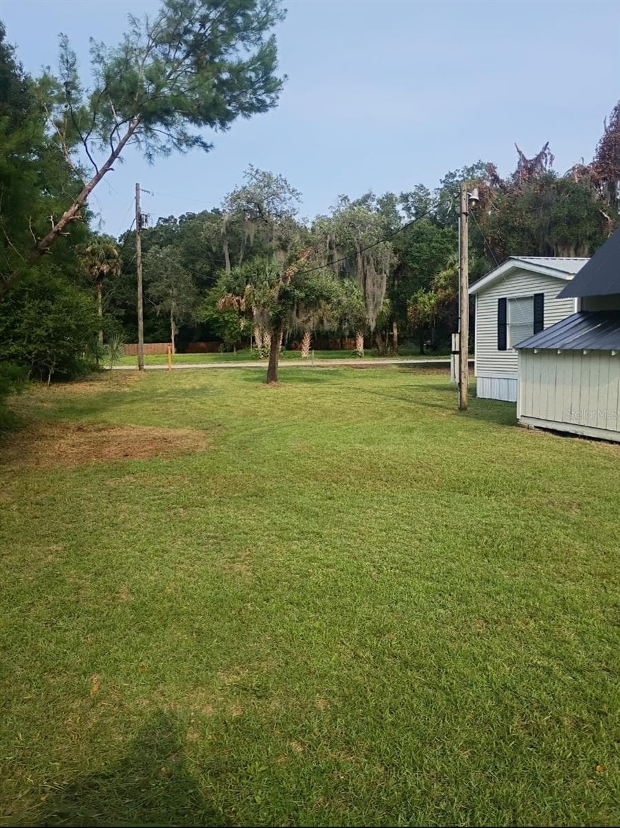 Manufactured Home at 105 CANARY LANE, SATSUMA, photo 3 of 32