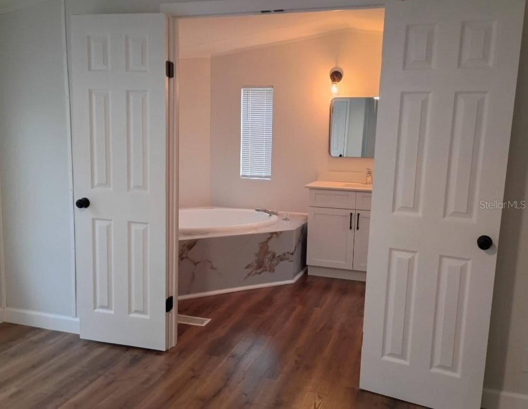Manufactured Home at 105 CANARY LANE, SATSUMA, photo 14 of 32
