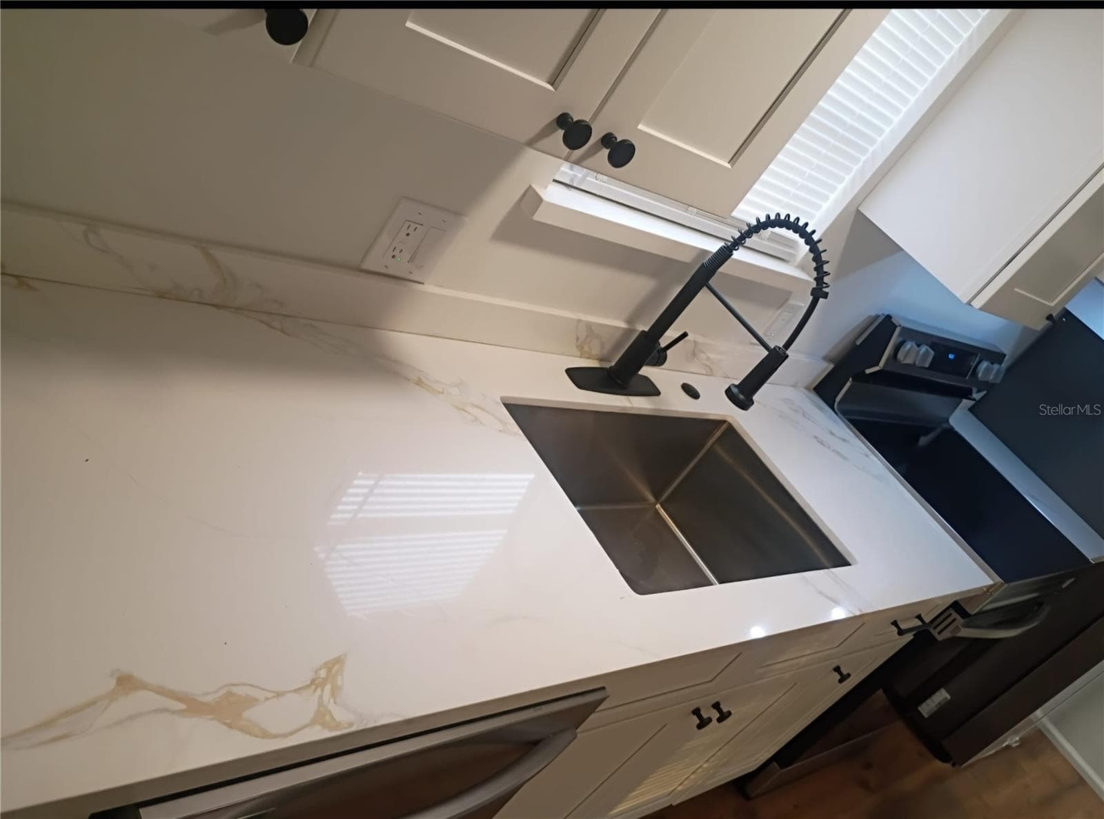 Manufactured Home at 105 CANARY LANE, SATSUMA, photo 16 of 32