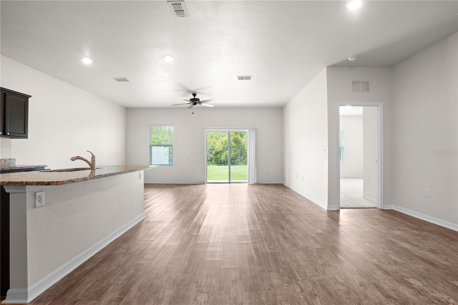 Single Family Residence at 3004 NEVERLAND DR, NEW SMYRNA BEACH, photo 6 of 38