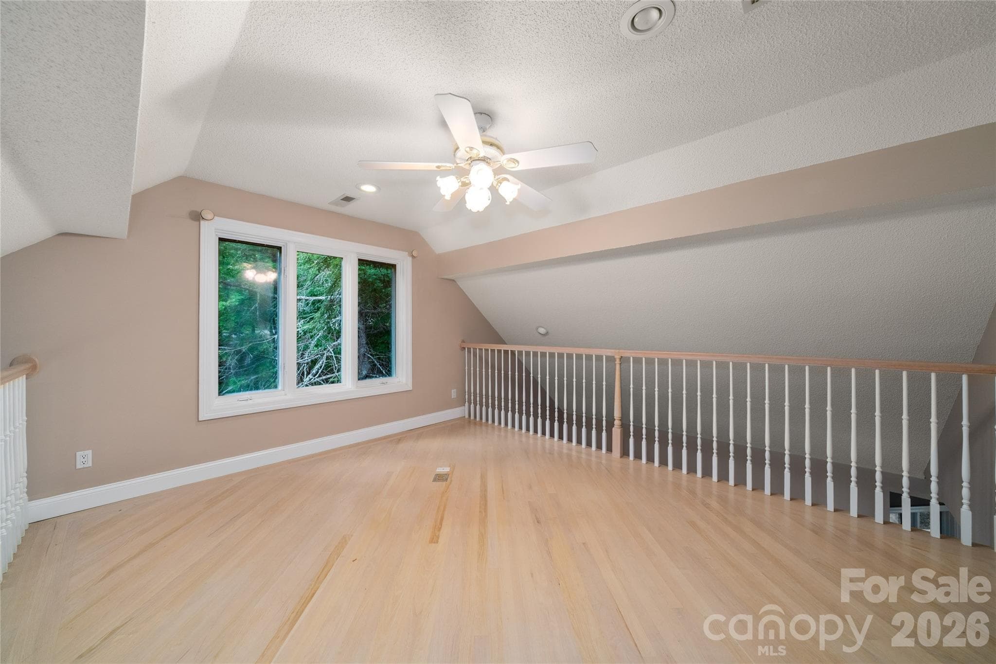 Bonus room or office - 136 Rumbling Bald Road, Lake Lure