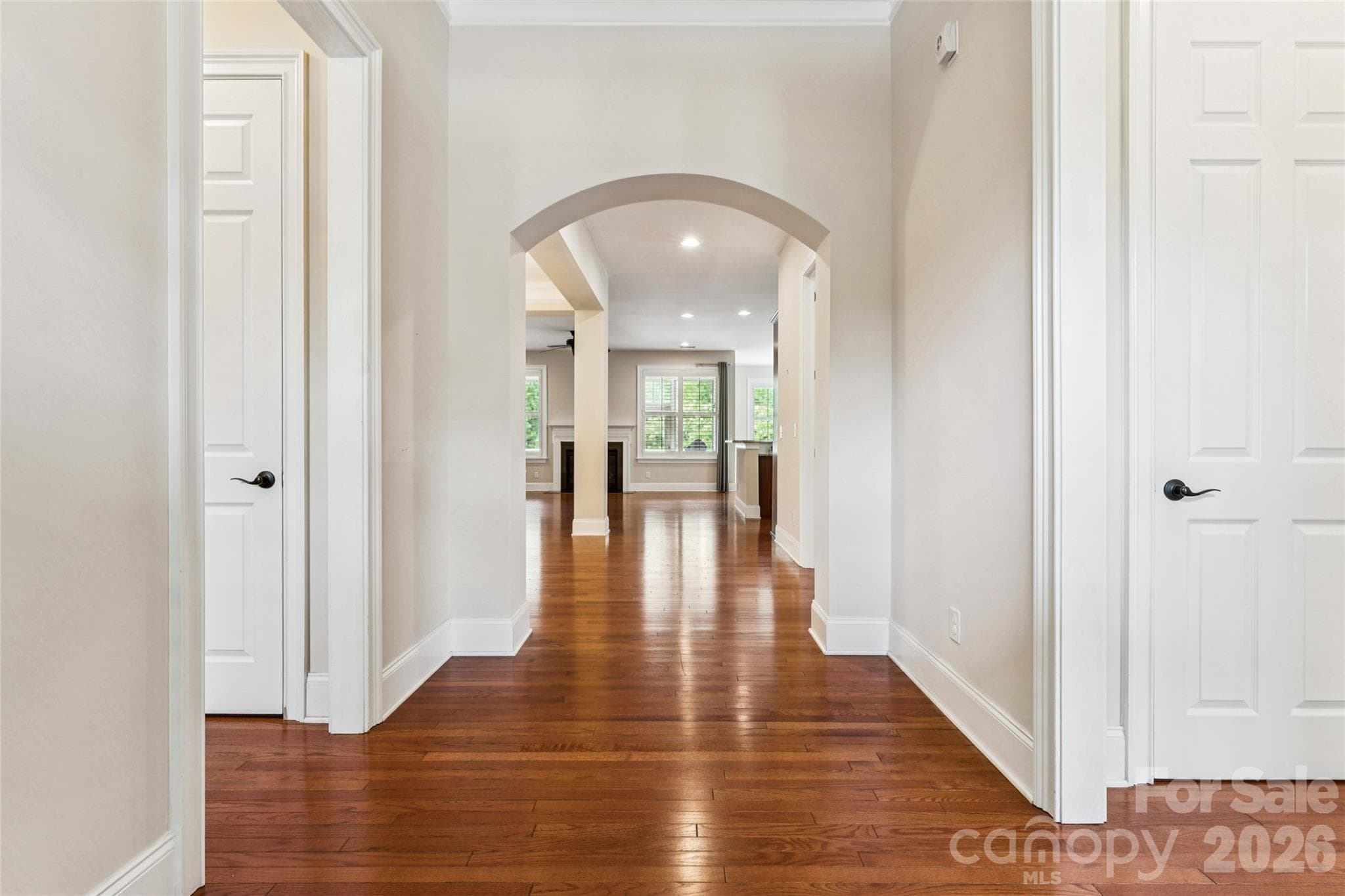 Single Family Residence at 16826 Coves Edge Lane, Charlotte, photo 6 of 40