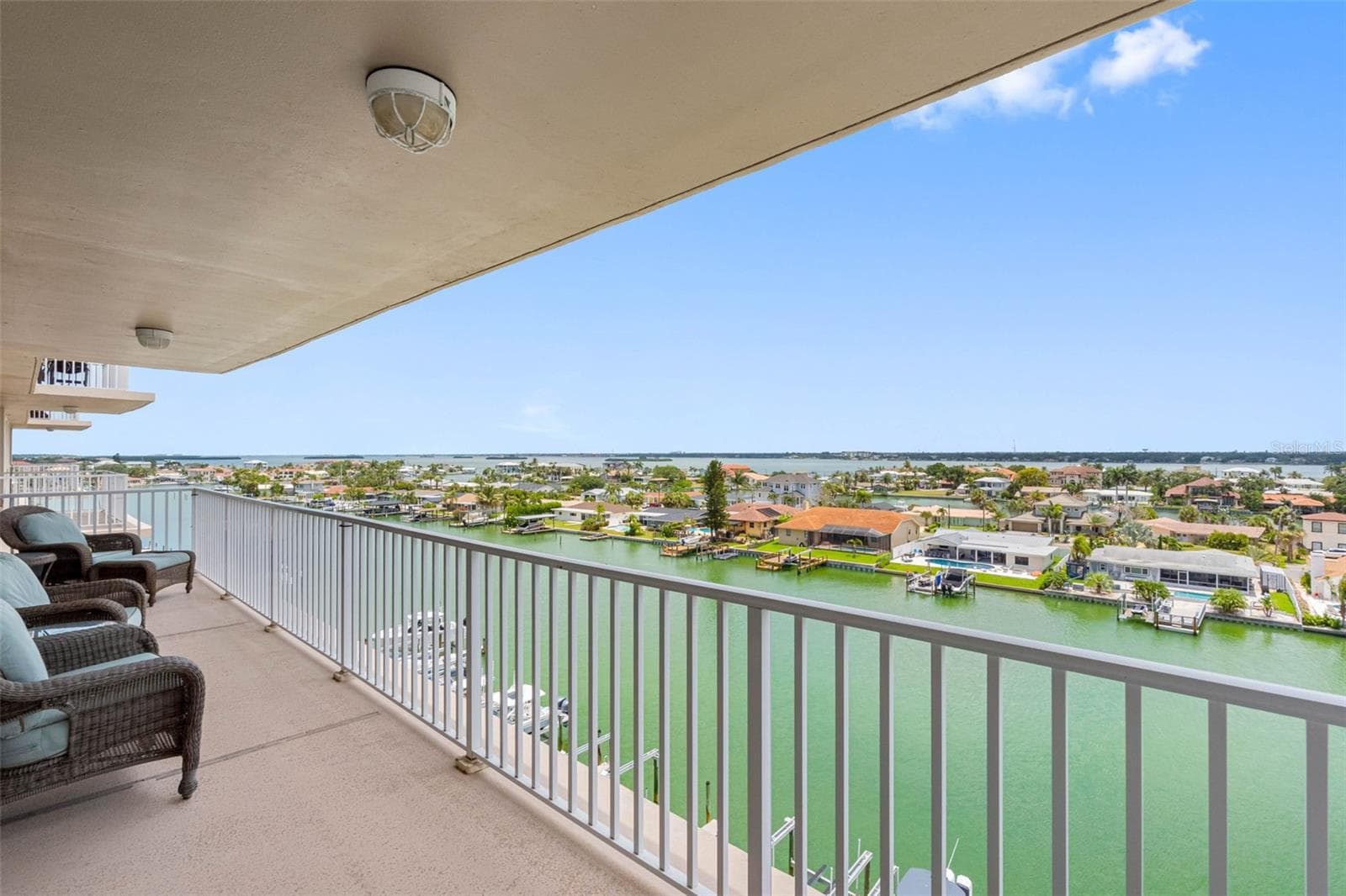 Covered 34x7 Private Balcony - 223 ISLAND WAY #7F, CLEARWATER BEACH