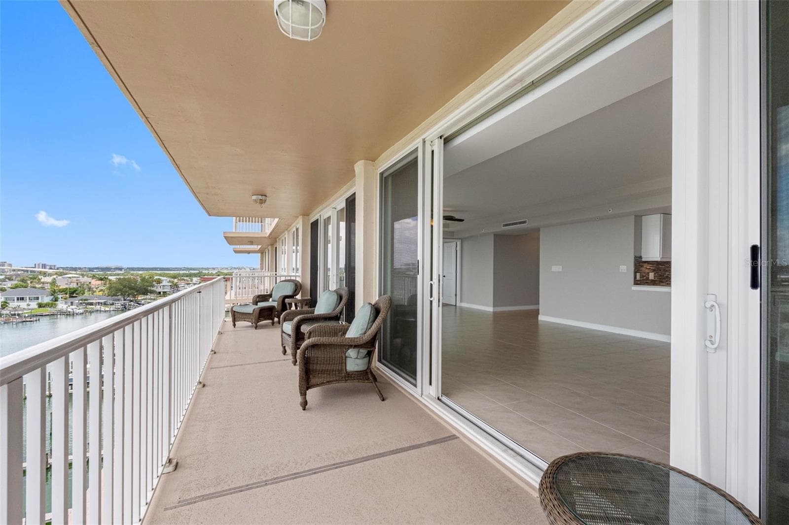 Fabulous outdoor space - 223 ISLAND WAY #7F, CLEARWATER BEACH