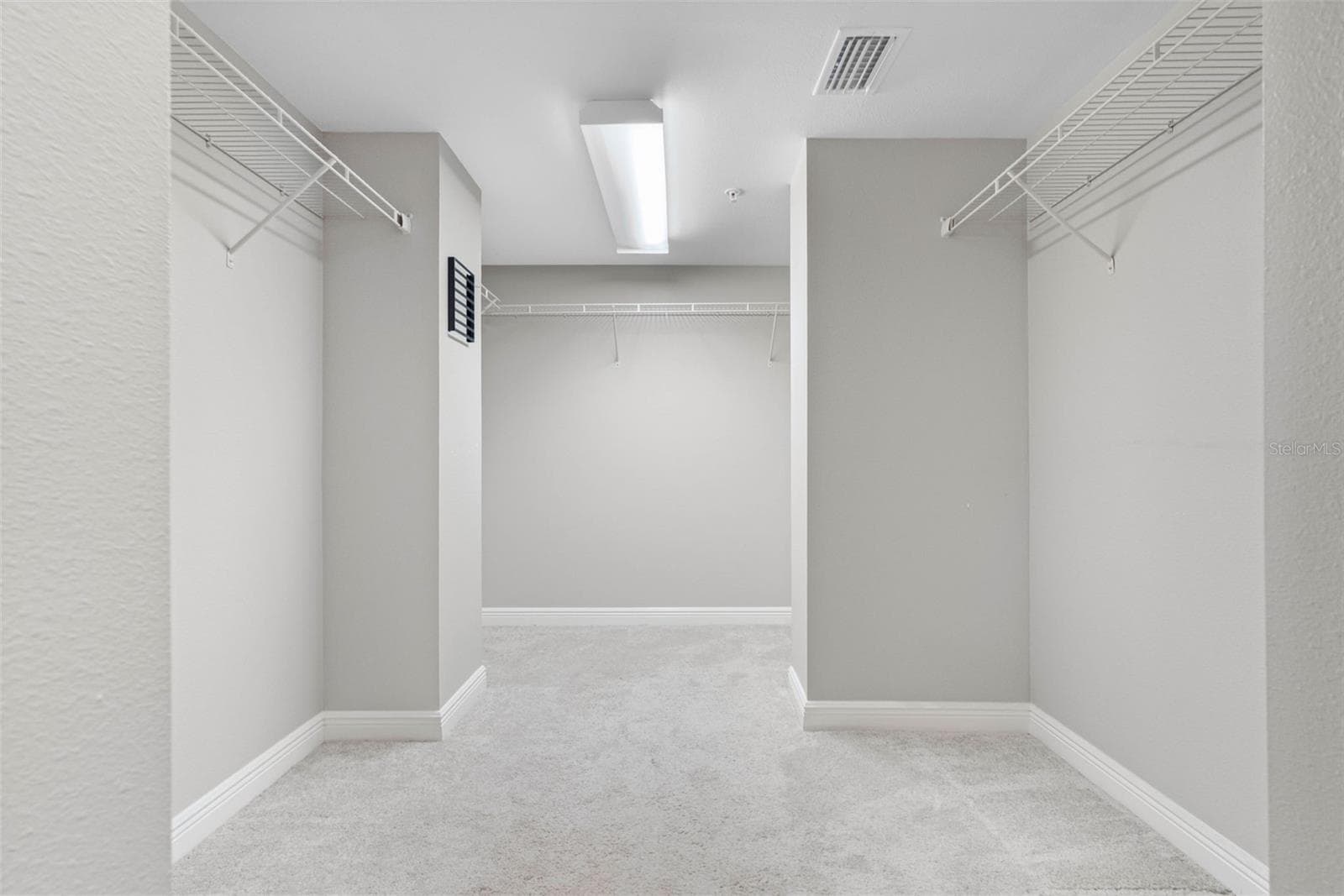 Huge Primary WalkIn Closet - 223 ISLAND WAY #7F, CLEARWATER BEACH