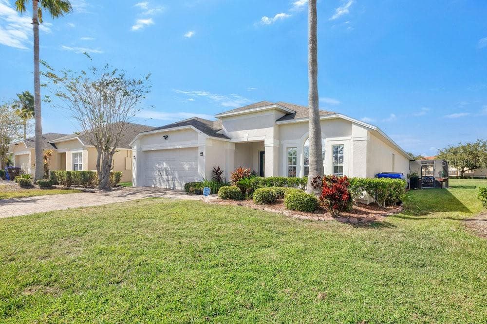 Single Family Residence at 4806 CUMBRIAN LAKES DR, KISSIMMEE, photo 4 of 37