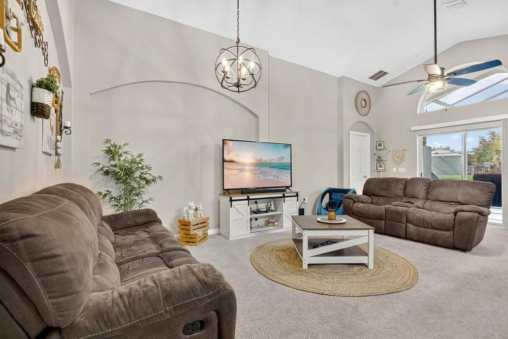 Single Family Residence at 4806 CUMBRIAN LAKES DR, KISSIMMEE, photo 5 of 37