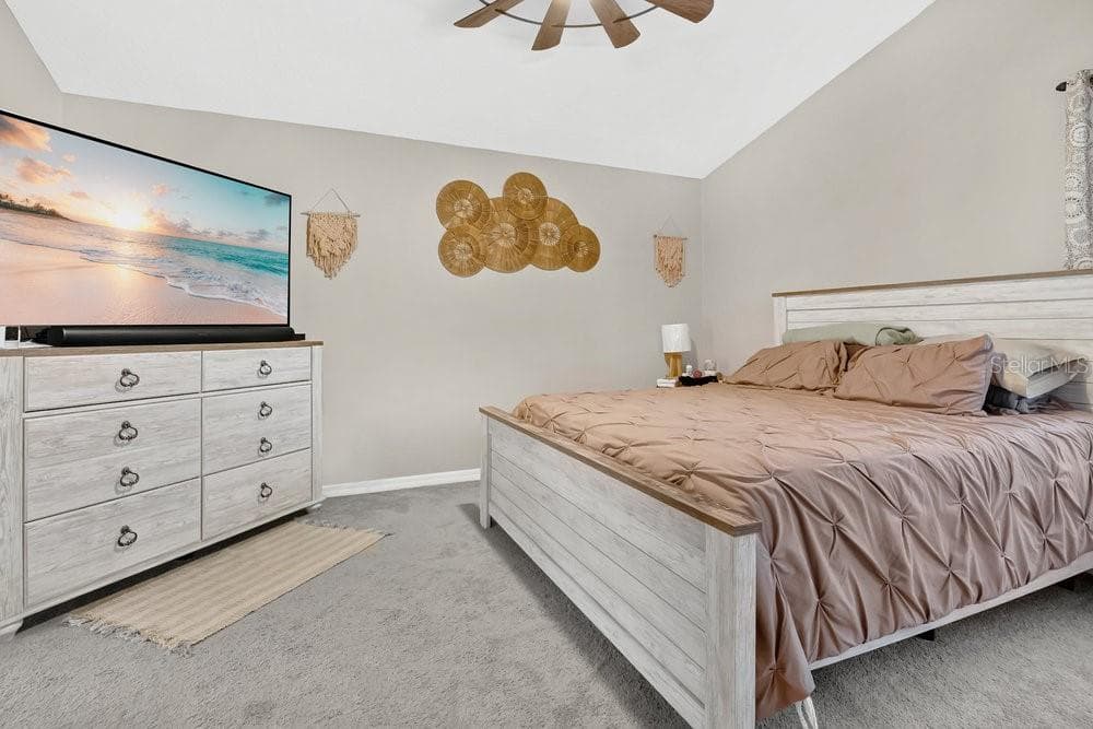 Single Family Residence at 4806 CUMBRIAN LAKES DR, KISSIMMEE, photo 12 of 37