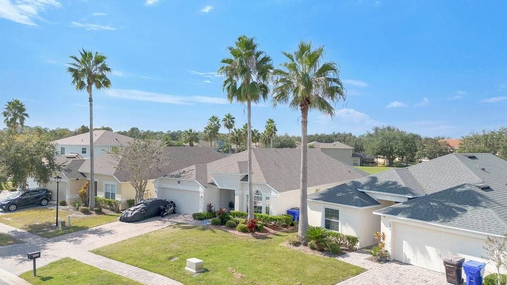 Single Family Residence at 4806 CUMBRIAN LAKES DR, KISSIMMEE, photo 30 of 37