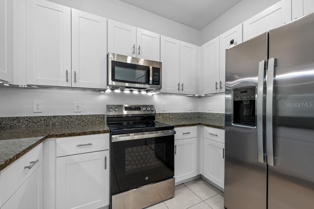 Townhouse at 9177 BONITA MAR DR, PARRISH, photo 4 of 28