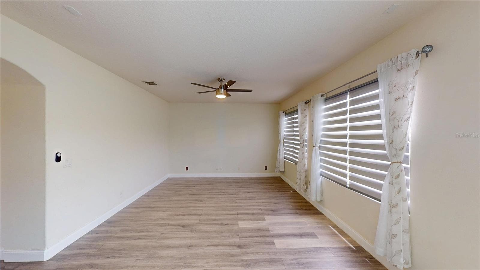 Single Family Residence at 3044 CAMINO REAL DR S, KISSIMMEE, photo 11 of 41