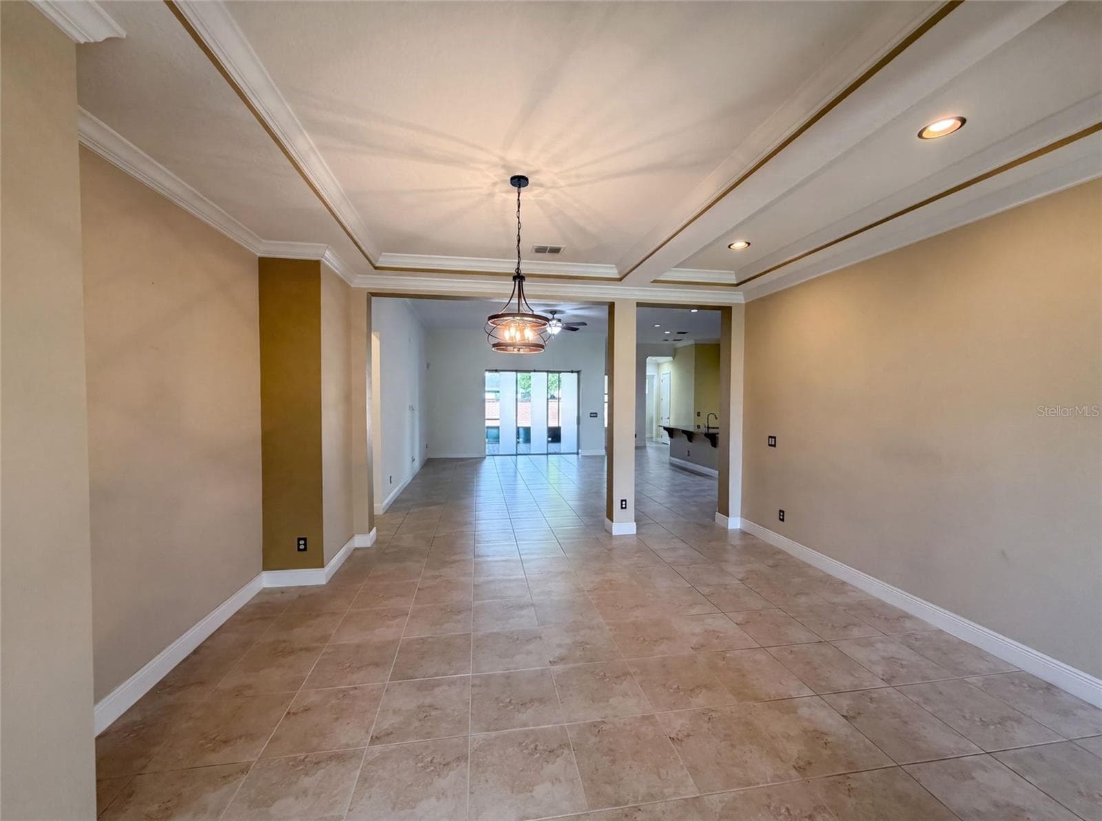 Single Family Residence at 918 BLACKTHORN DR, APOPKA, photo 6 of 28