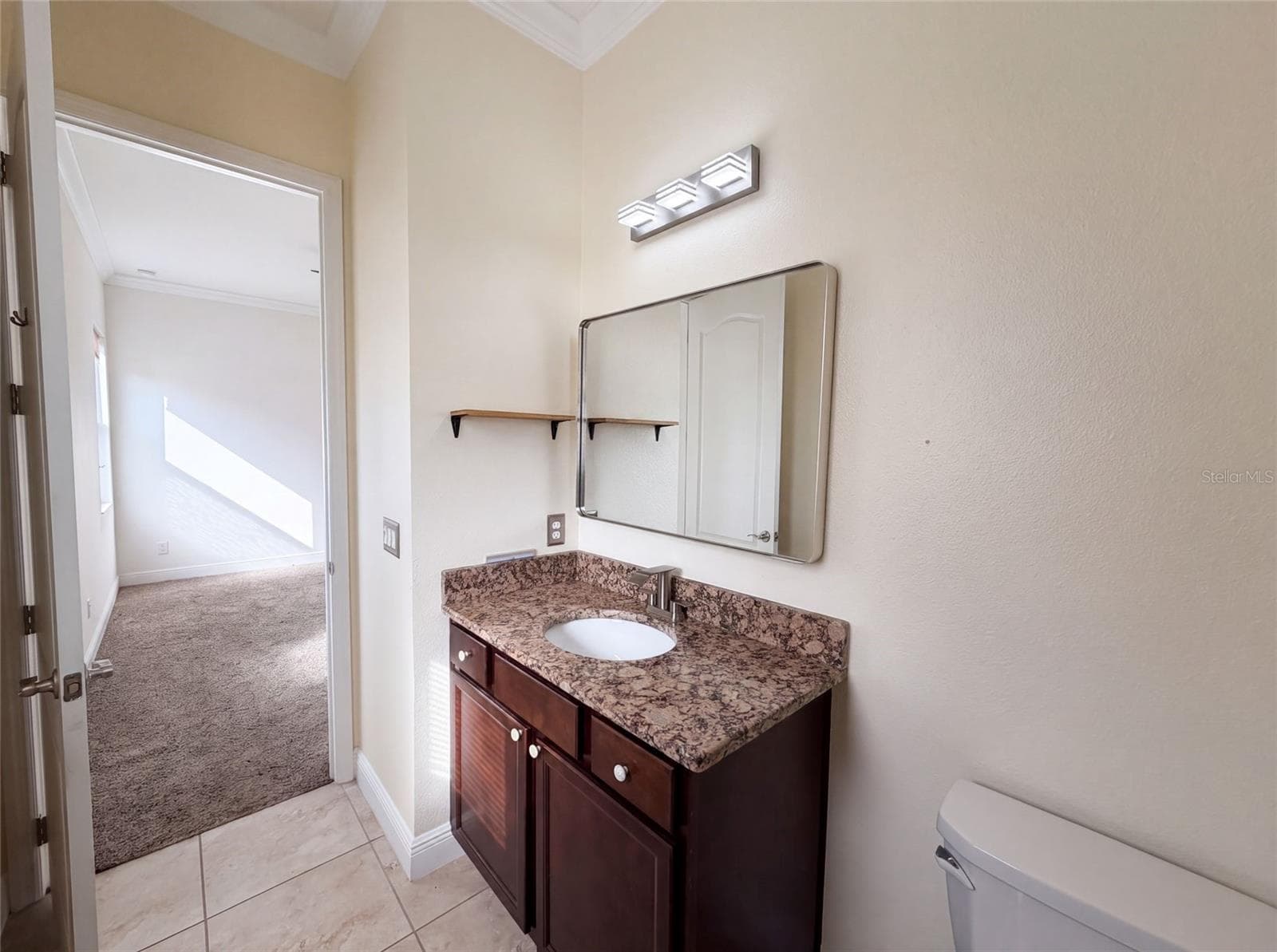 Single Family Residence at 918 BLACKTHORN DR, APOPKA, photo 8 of 28