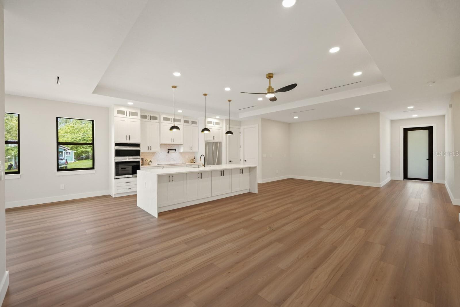 Single Family Residence at 64 HIGHLAND ST, BROOKSVILLE, photo 10 of 28