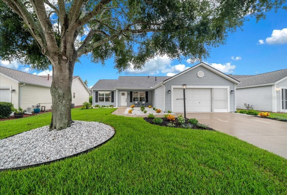Single Family Residence at 3048 GLENWOOD PL, THE VILLAGES, photo 4 of 87