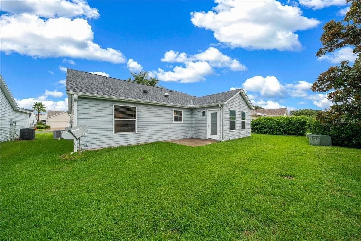 Single Family Residence at 3048 GLENWOOD PL, THE VILLAGES, photo 16 of 87