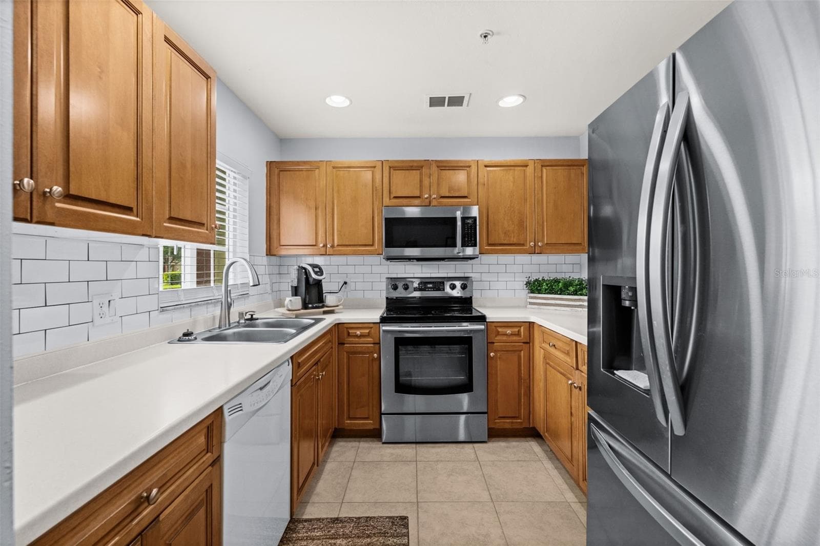 Condominium at 9430 IVY BROOK RUN #405, FORT MYERS, photo 5 of 38