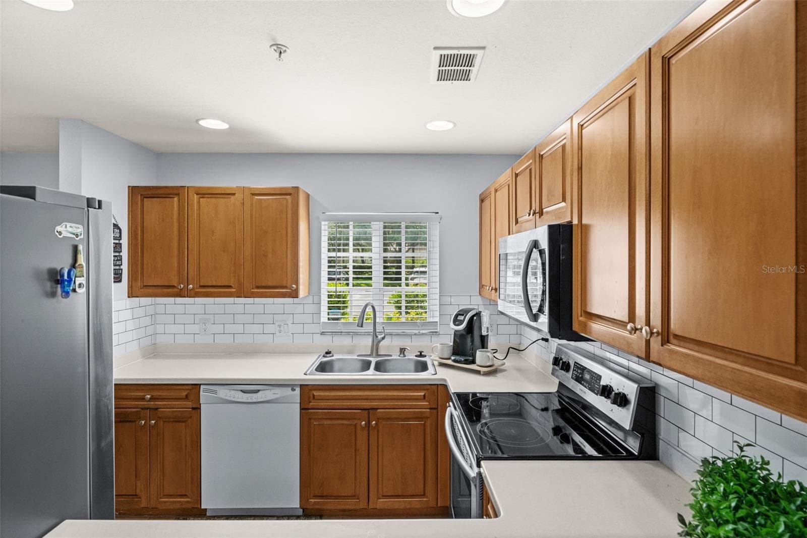 Condominium at 9430 IVY BROOK RUN #405, FORT MYERS, photo 8 of 38