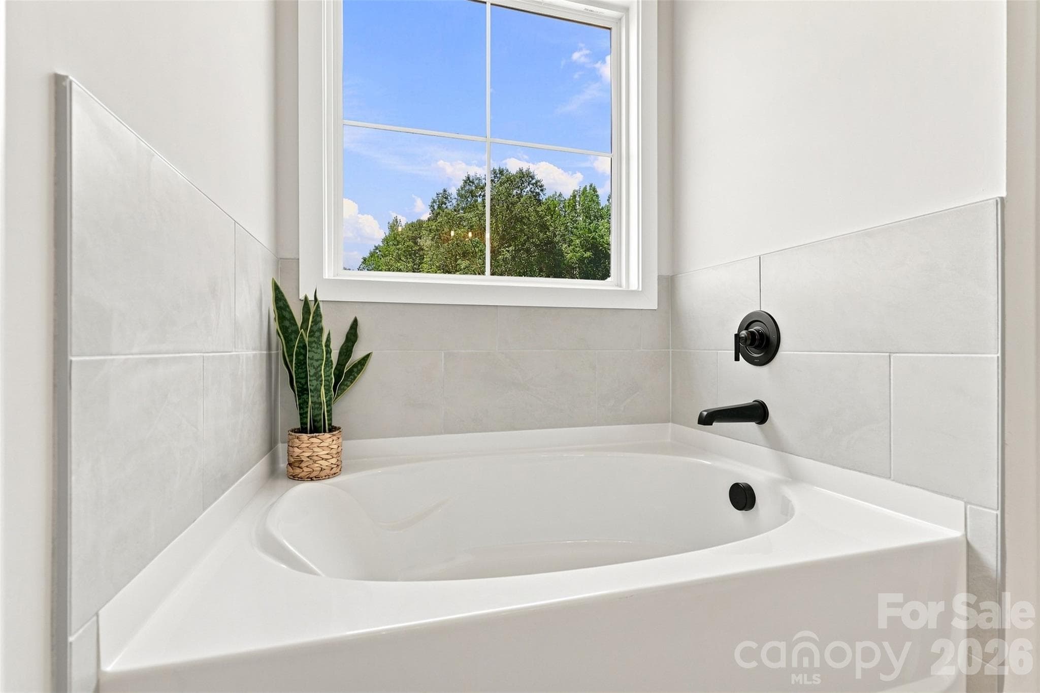 primary ensuite full bath - 390 NC 200 Highway S, Stanfield
