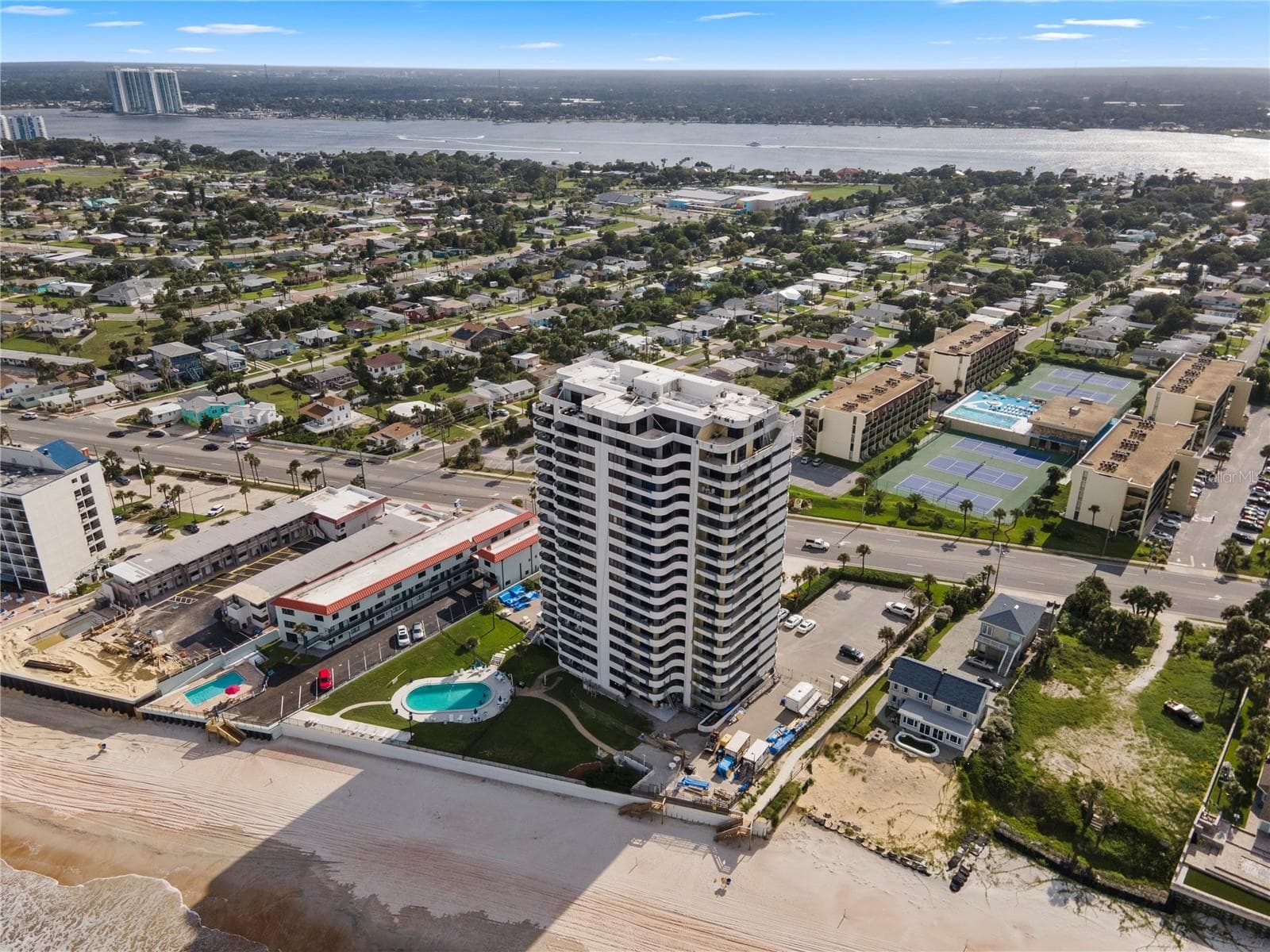 Condominium at 1420 N ATLANTIC AVE #703, DAYTONA BEACH, photo 4 of 47