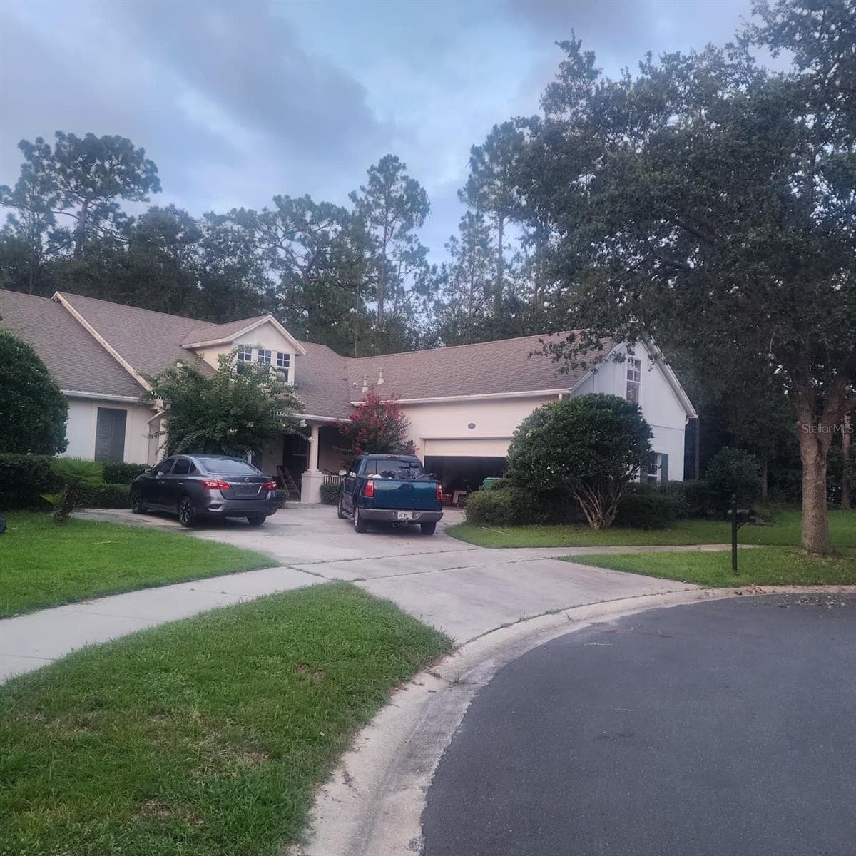523 RIDGEWAY BLVD