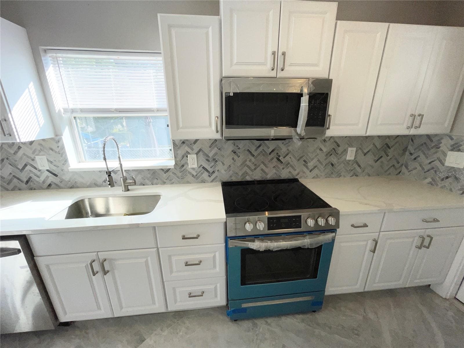 Single Family Residence at 2525 37TH ST S, ST PETERSBURG, photo 15 of 22
