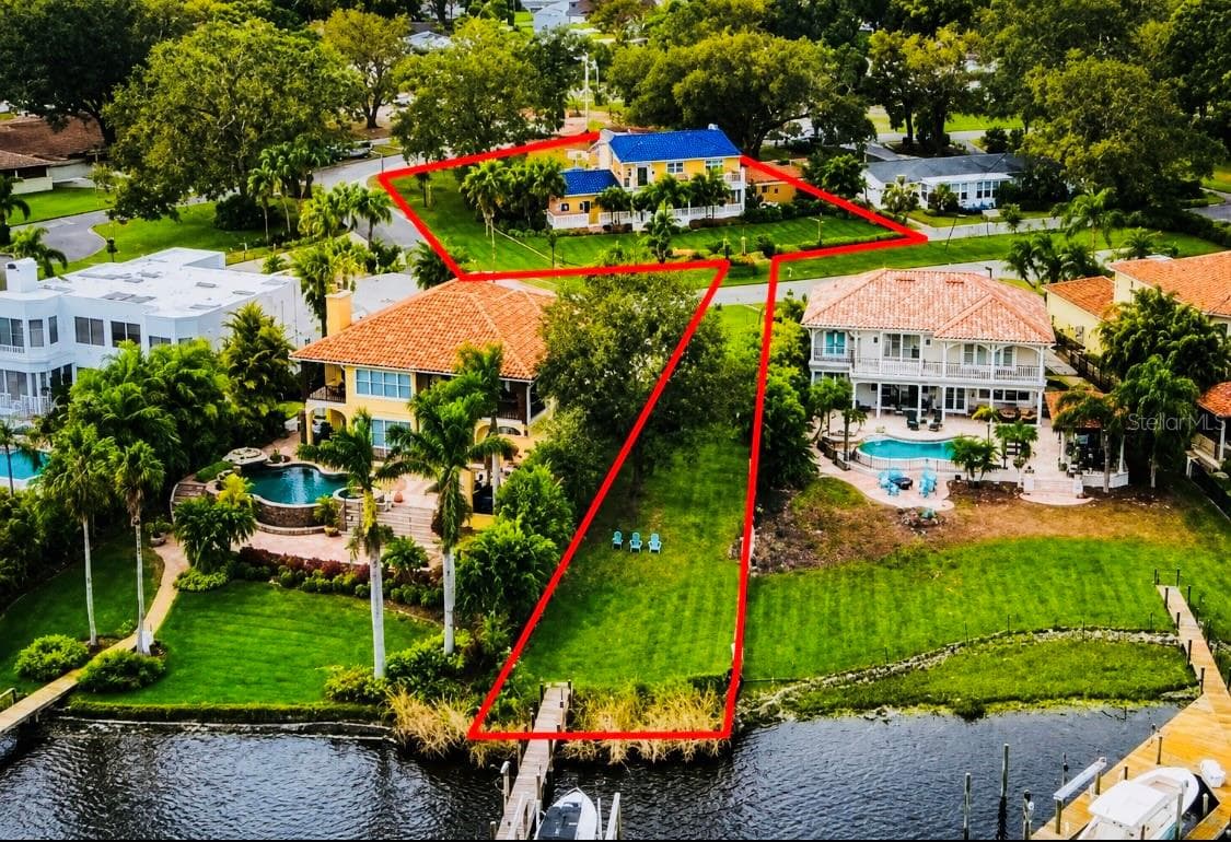 4929 N RIVER SHORE DR