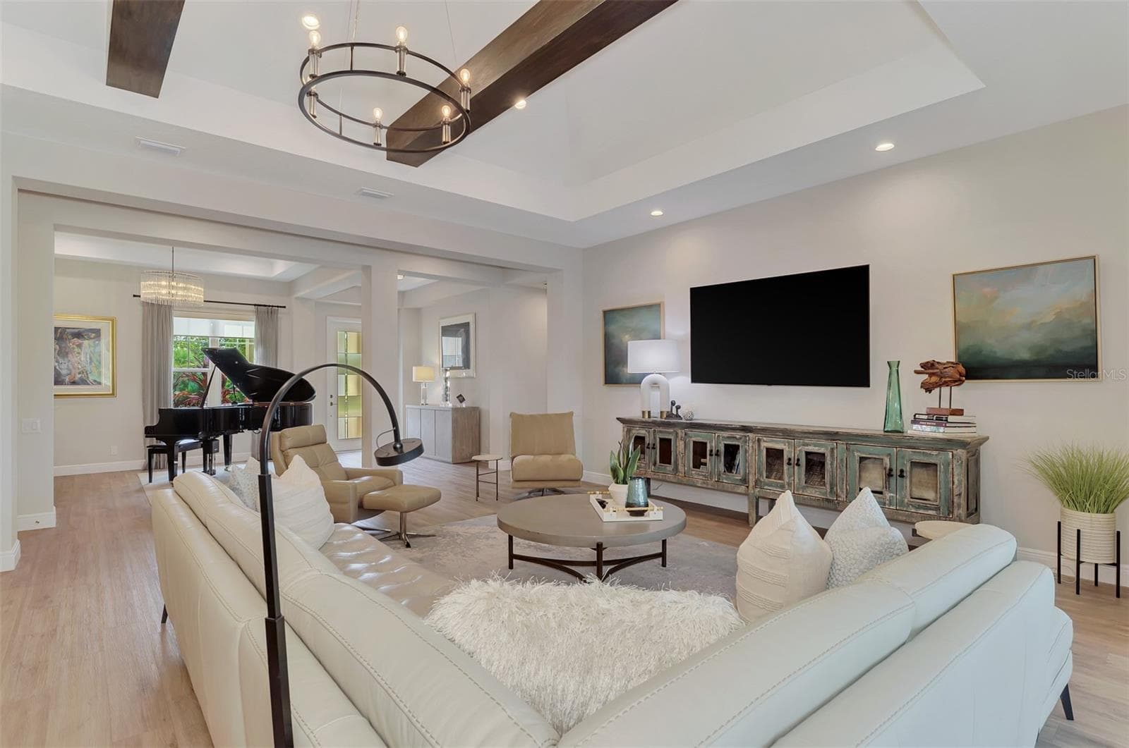 Single Family Residence at 18045 HOME RUN DR, VENICE, photo 12 of 100
