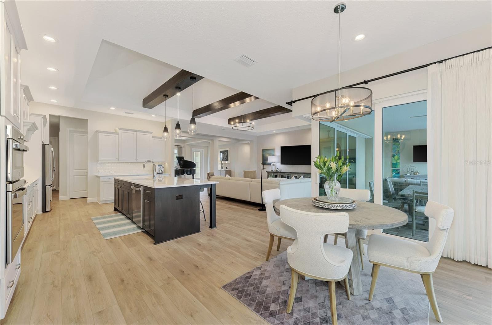 Single Family Residence at 18045 HOME RUN DR, VENICE, photo 27 of 100