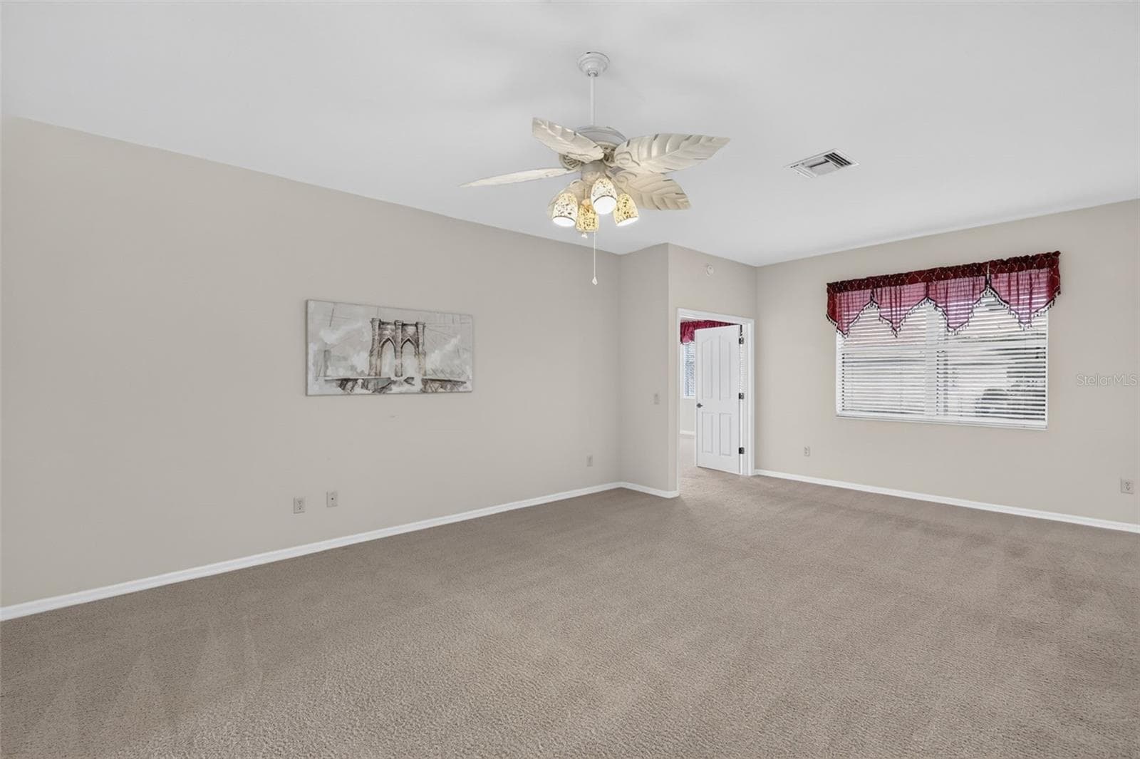 Single Family Residence at 2693 IRIS WAY, THE VILLAGES, photo 5 of 33