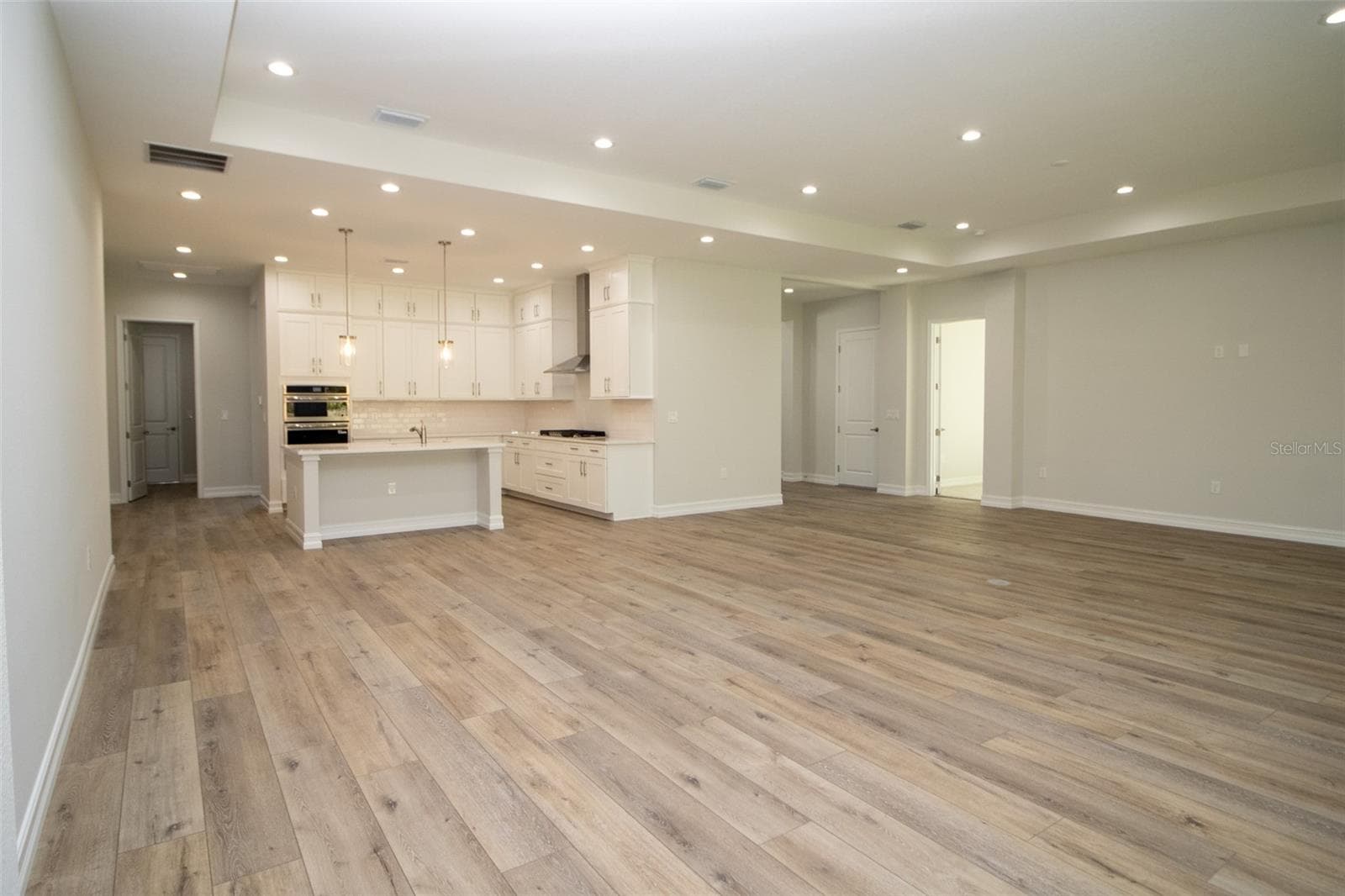Single Family Residence at 3970 SOUTHERN VALLEY LOOP, BROOKSVILLE, photo 14 of 54