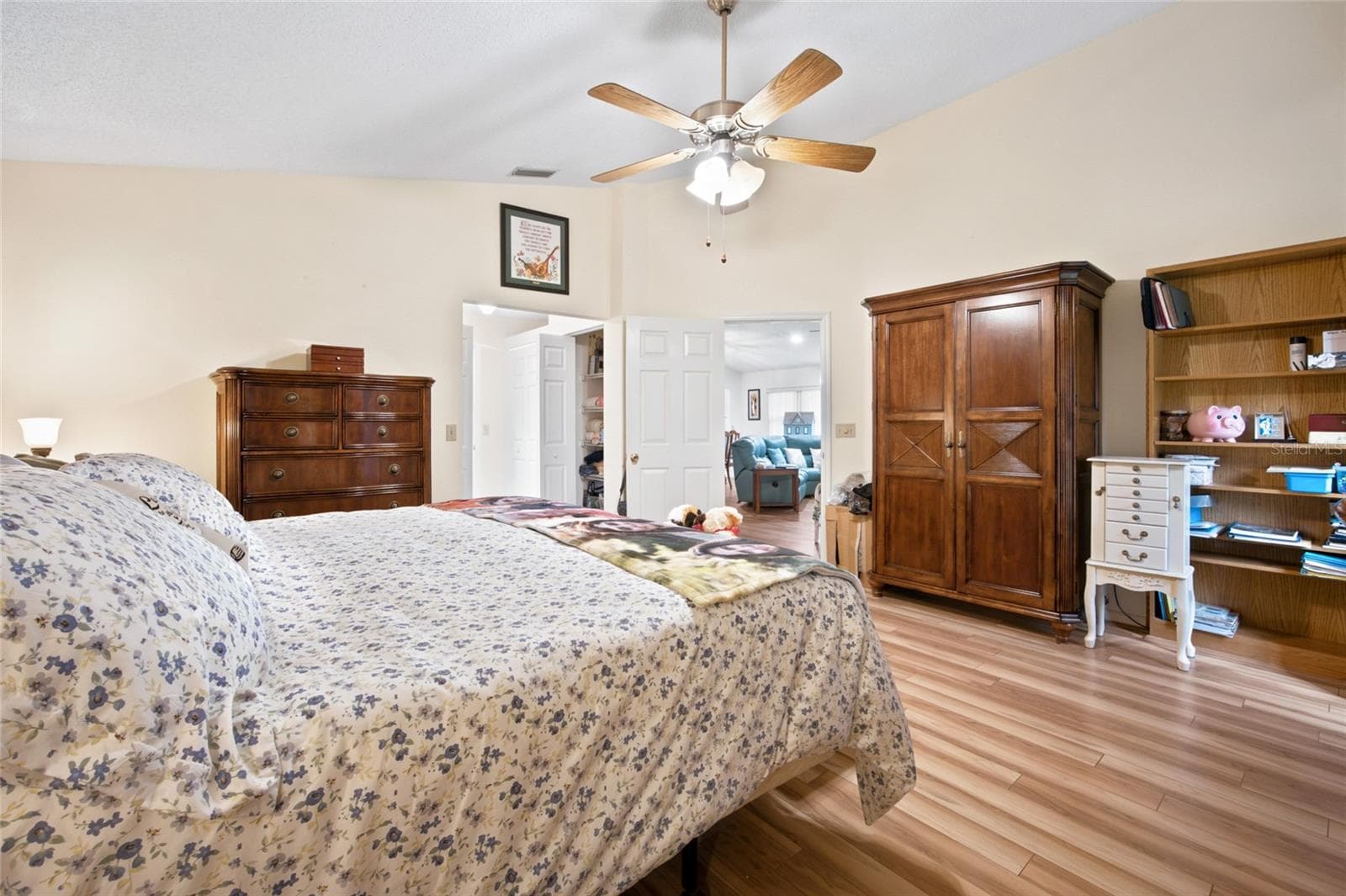 Single Family Residence at 9201 SW 91ST CIR, OCALA, photo 16 of 33