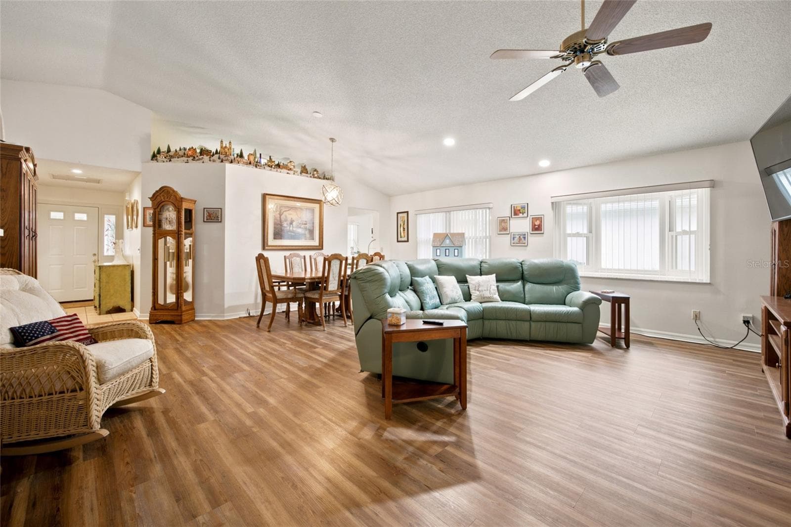 Single Family Residence at 9201 SW 91ST CIR, OCALA, photo 2 of 33