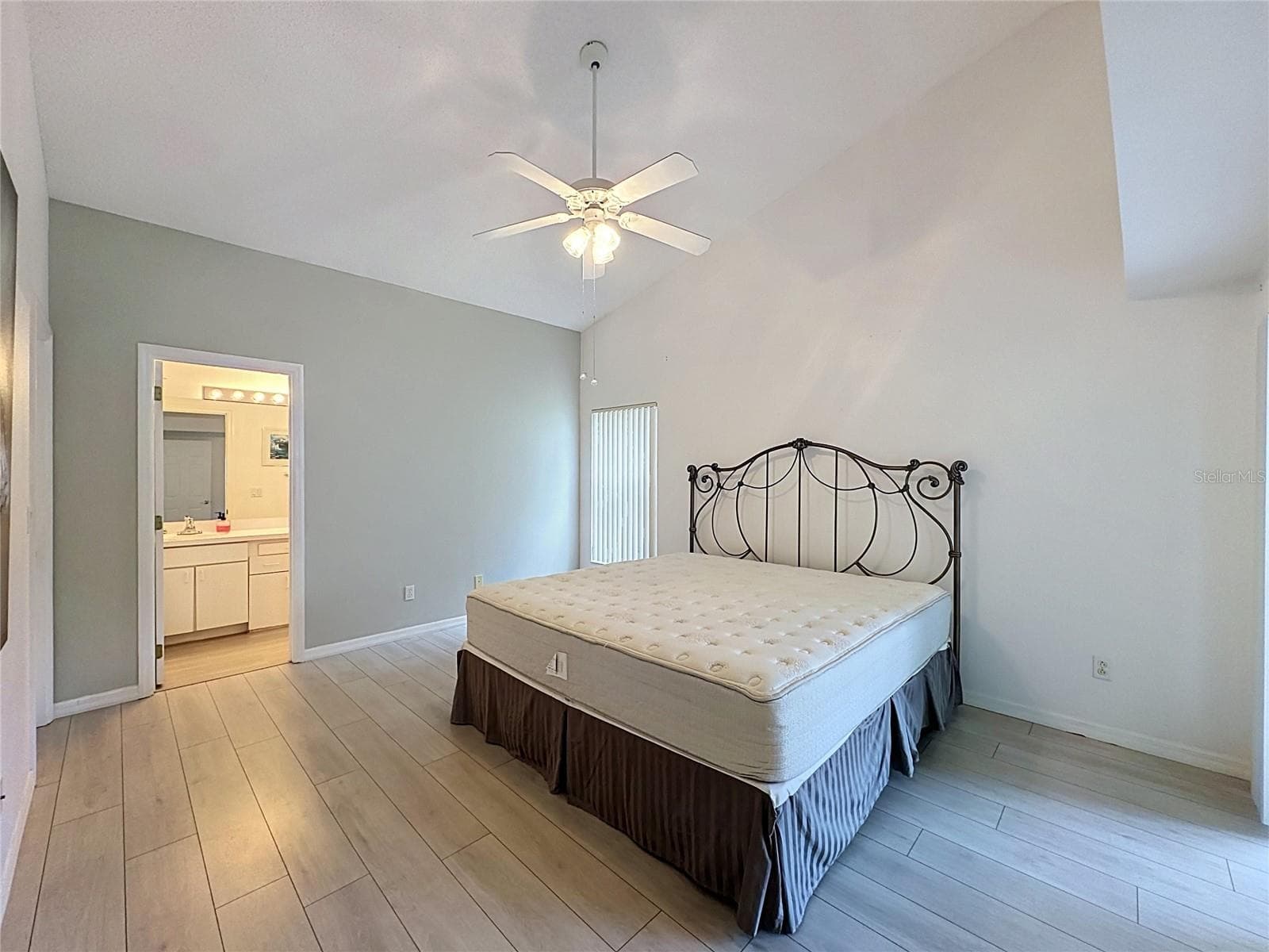 Primary bedroom.. - 3622 WESTERHAM DR, CLERMONT