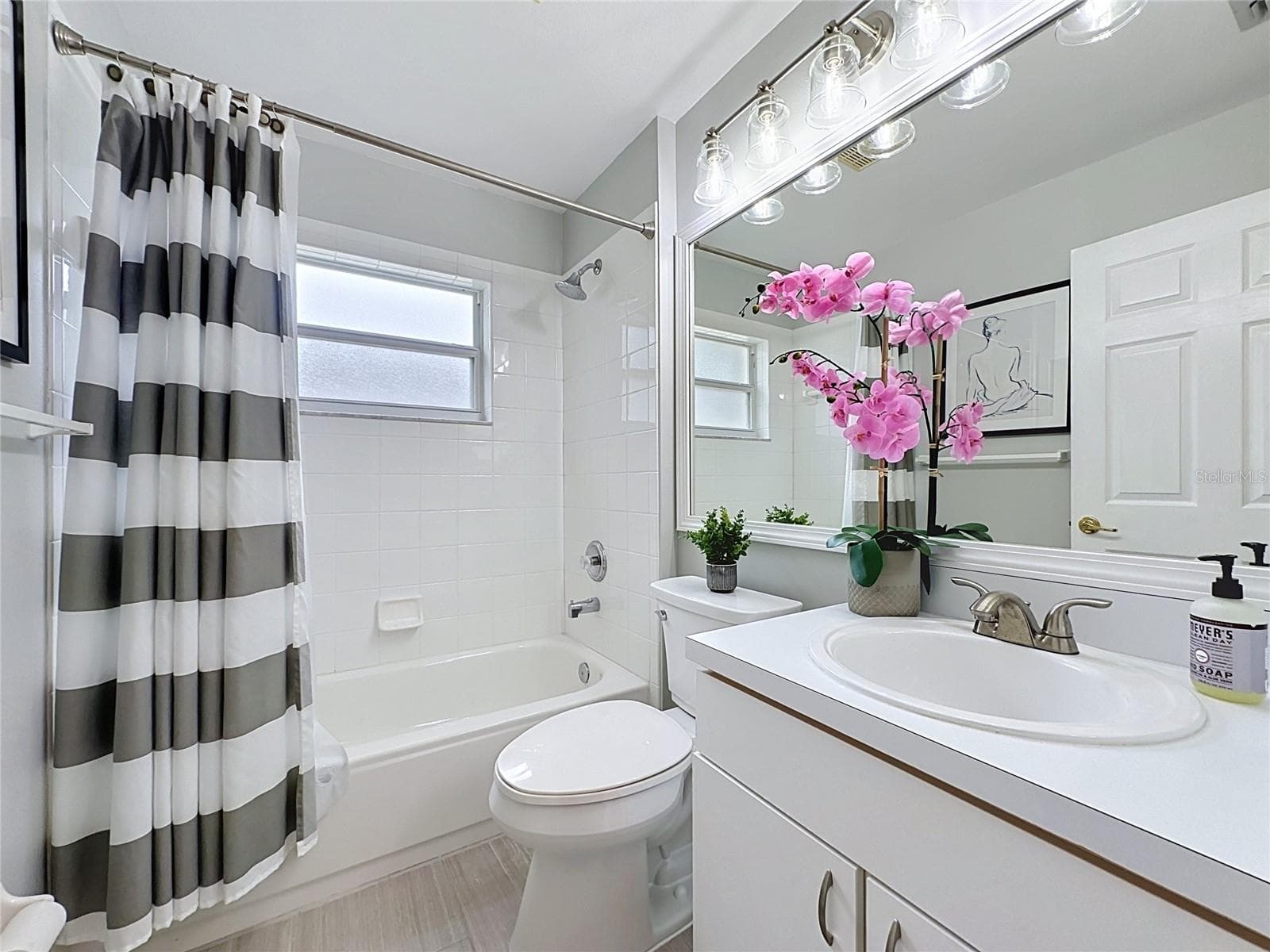 2nd bathroom - 3622 WESTERHAM DR, CLERMONT
