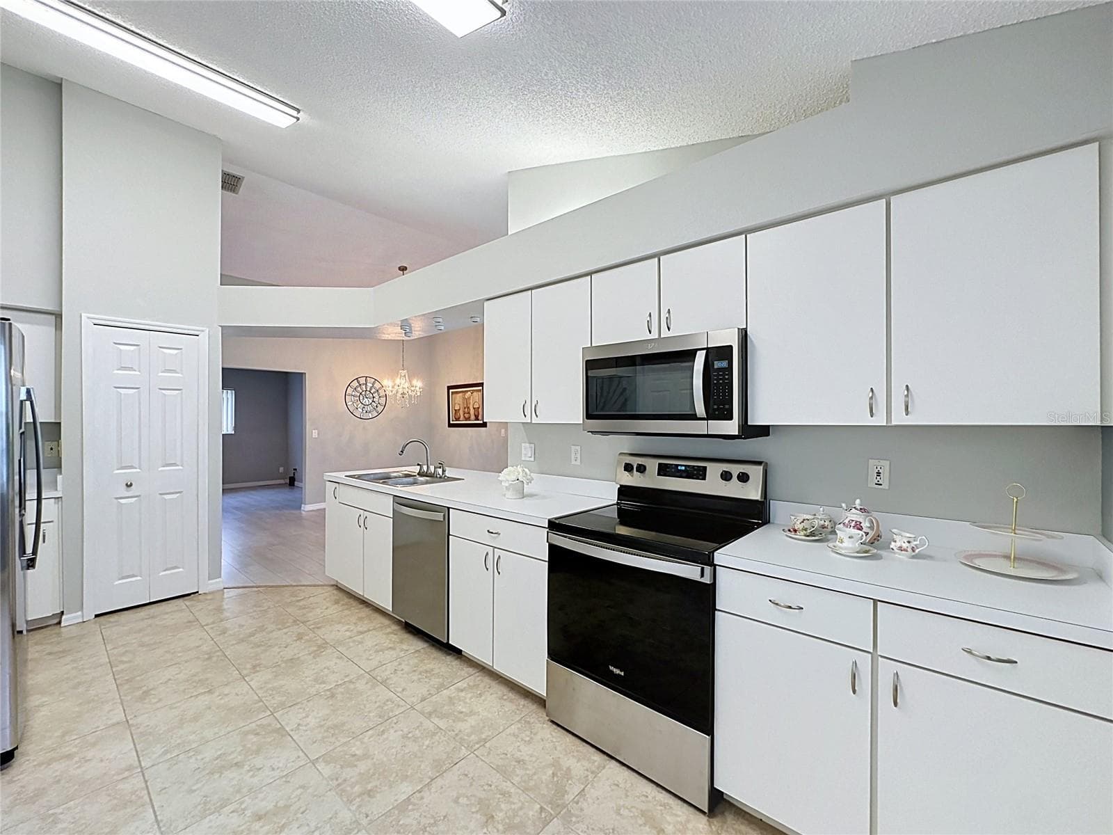 Kitchen - 3622 WESTERHAM DR, CLERMONT
