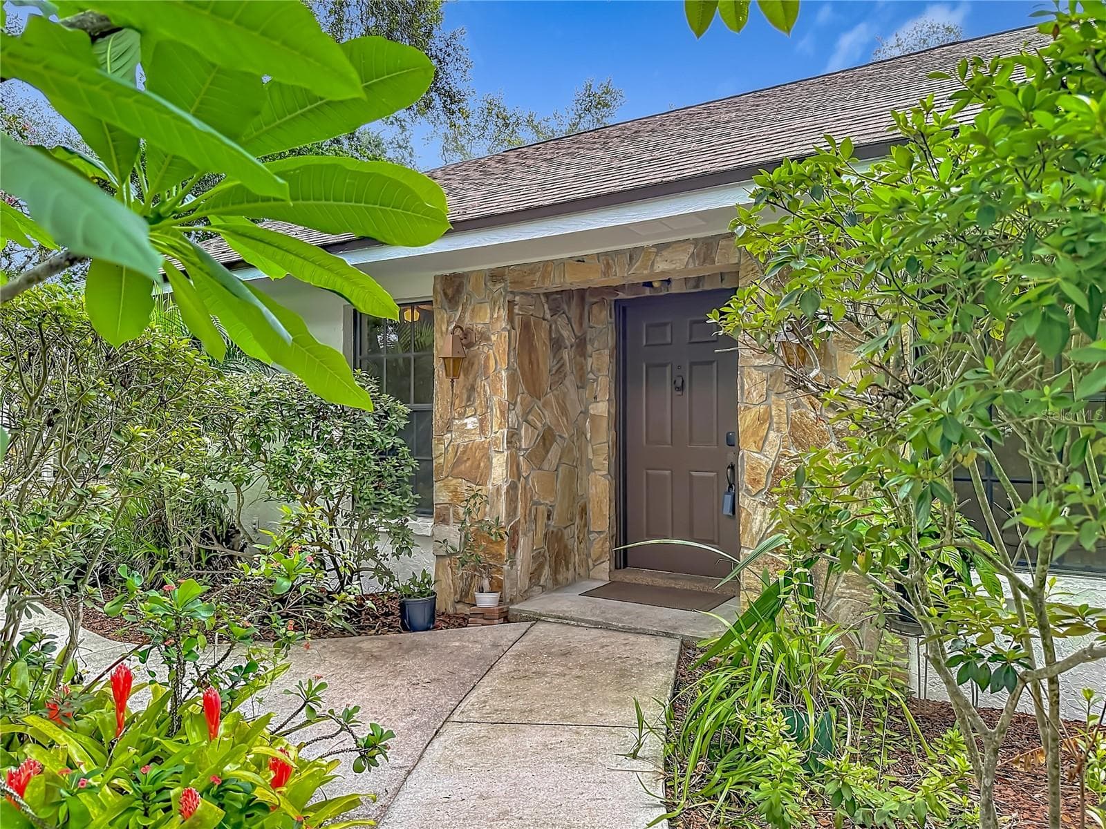 Single Family Residence at 12721 N ARMENIA AVE, TAMPA, photo 10 of 82