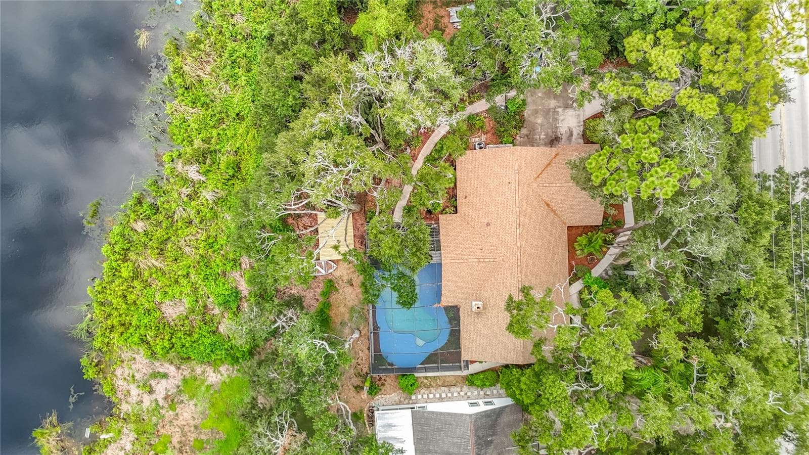 Single Family Residence at 12721 N ARMENIA AVE, TAMPA, photo 76 of 82