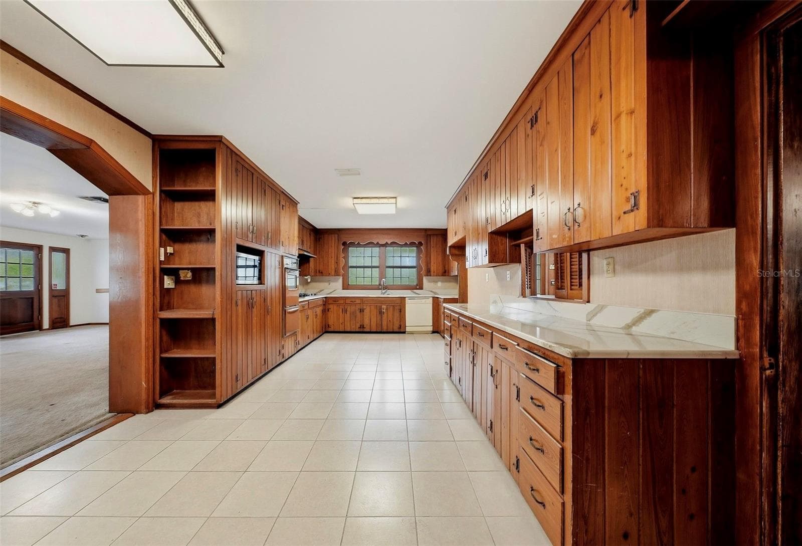 Single Family Residence at 3123 W OAKLYN AVE, TAMPA, photo 12 of 34