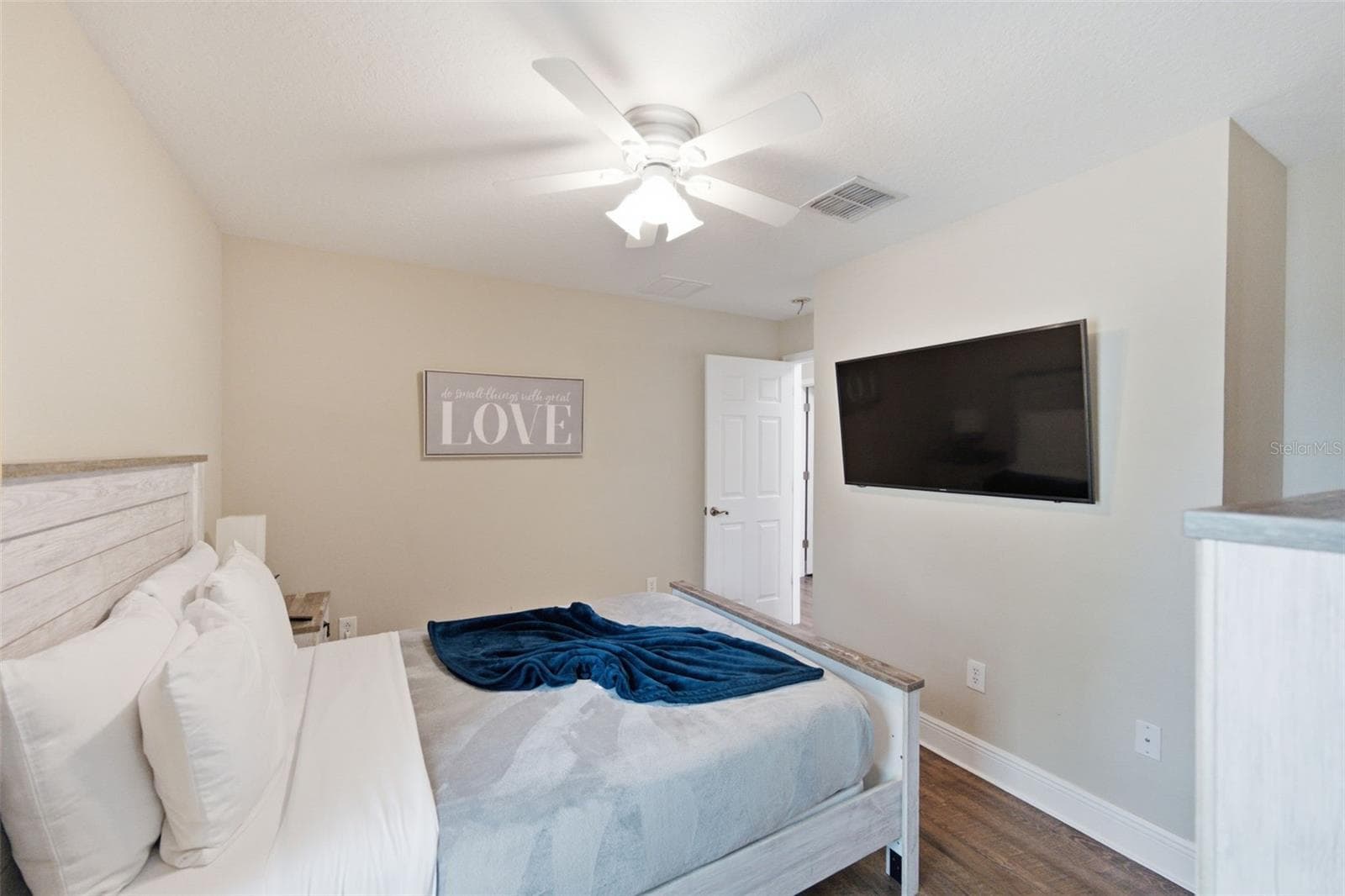 Bedroom 2 - 205 E KIRBY ST, TAMPA